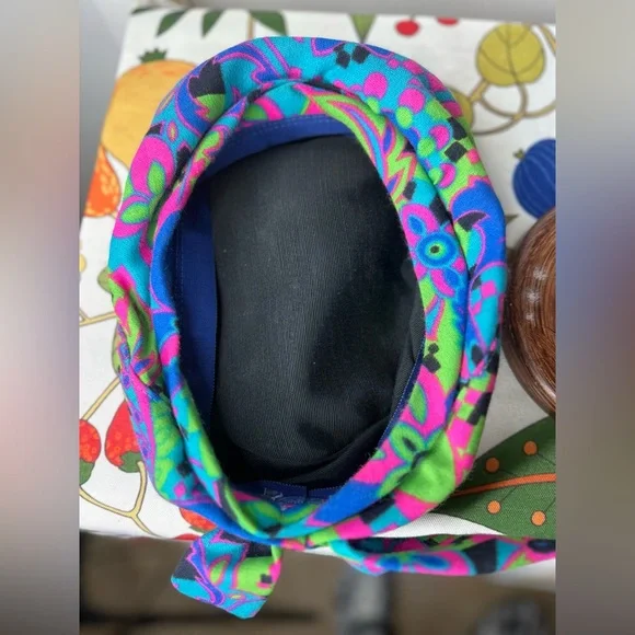 🎉Host Pick🎉 1970’s Psychedelic Geometric Print Hat - Picture 4 of 4